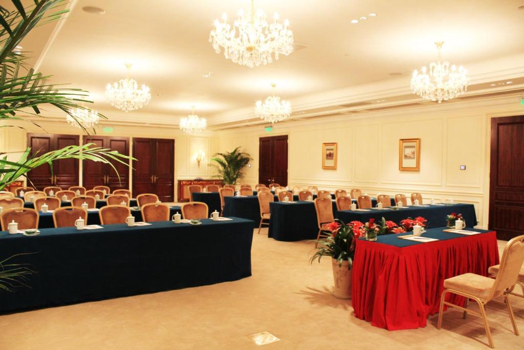 Greentown Shanghai Rose Garden Resort Exterior foto